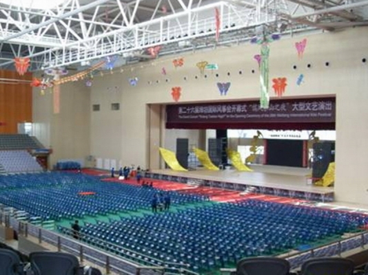 潍坊学院体育馆第十一届全运会会议室午夜小黄片APP设备应用案例